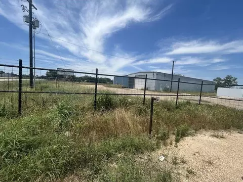 304 E York Tract 3 St, Ganado, TX 77962