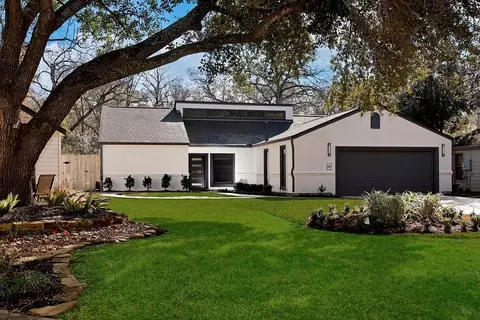 46 N Autumnwood Way, The Woodlands, TX 77380