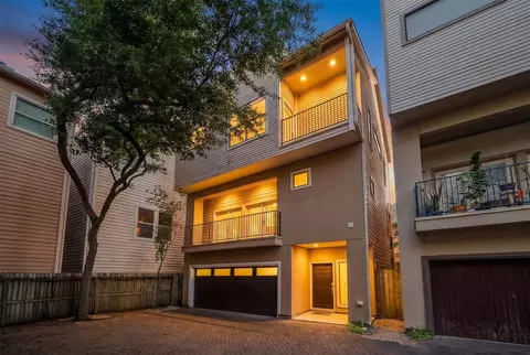 5209 Schuler St #D, Houston, TX 77007