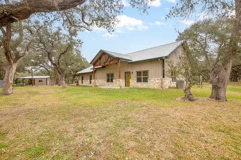 3793 Fm 446, Victoria, TX 77905