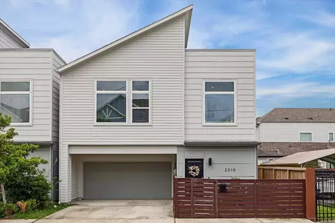 2310 Langston St, Houston, TX 77007