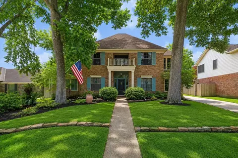 3914 Hill Springs Dr, Kingwood, TX 77345