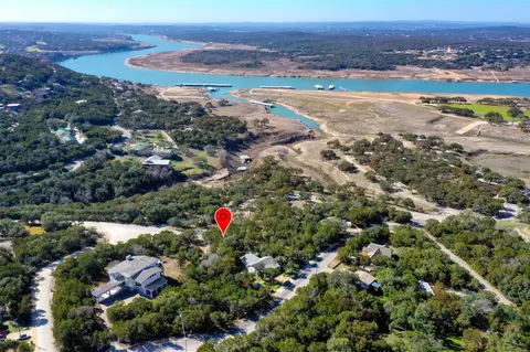 6601 Lake Shore Dr, Lago Vista, TX 78645