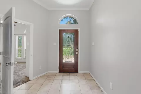 Entry Way - 9217 Silver Back Trl, Conroe, TX 77303 photo 3 of 8