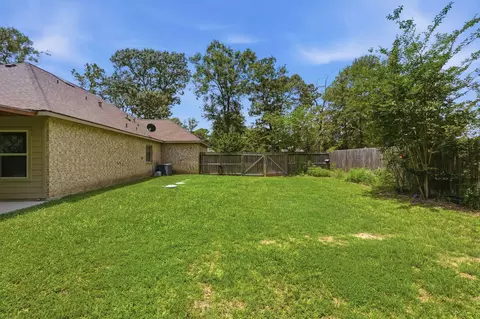 Exterior - 9217 Silver Back Trl, Conroe, TX 77303 photo 7 of 14