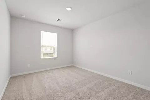 Bedroom - 17202 King Eider Rd, Waller, TX 77484 photo 4 of 5