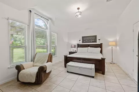Bedroom - 9114 Silver Back Trl, Conroe, TX 77303 photo 1 of 4