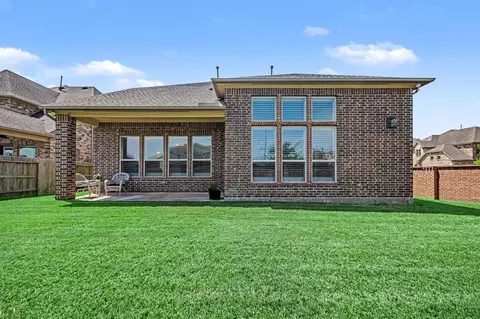 641 Kickapoo Ct, Webster, TX 77598 photo 34