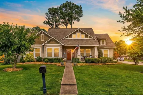 12596 Point Aquarius Blvd, Willis, TX 77318