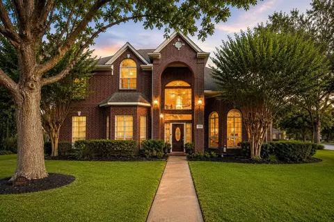 5353 Hidalgo St, Houston, TX 77056