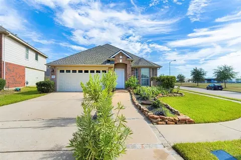 19202 Sunny Leaf Ln, Katy, TX 77449