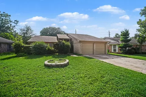 5111 Blueberry Hill Dr, Houston, TX 77084