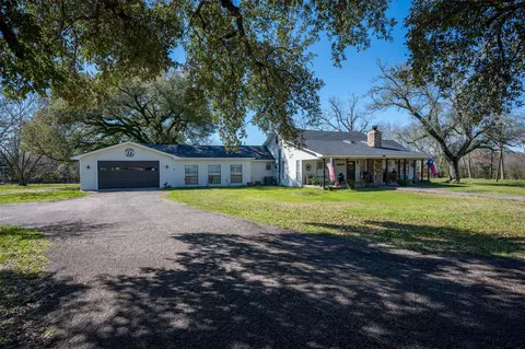 228 Camden Rd, Chester, TX 75936