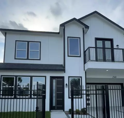 2348 Delafield St, Houston, TX 77023
