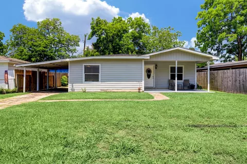 310 W Francis St, Baytown, TX 77520
