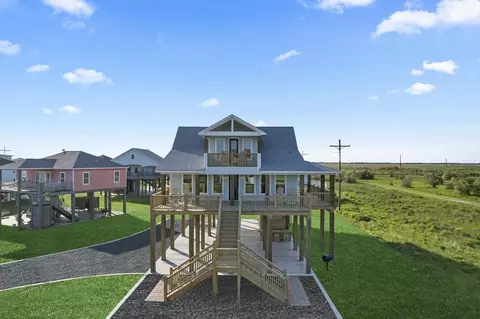 3551 Elm Grv, Crystal Beach, TX 77650