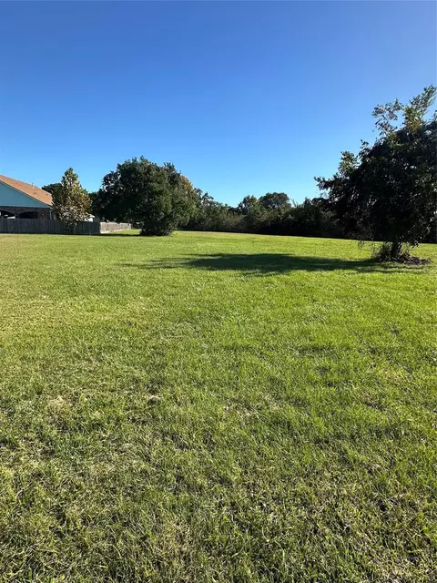 000 Yupon, La Marque, TX 77568