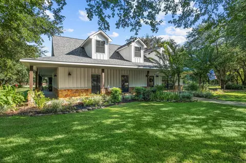 13319 Colony Rd, Needville, TX 77461