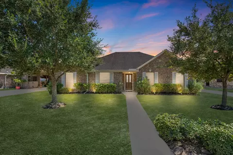 6830 Gonzales Pt, Manvel, TX 77578