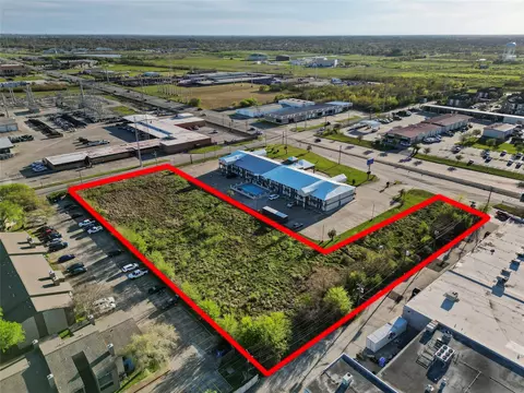 902 Highway 146 N, Texas City, TX 77590