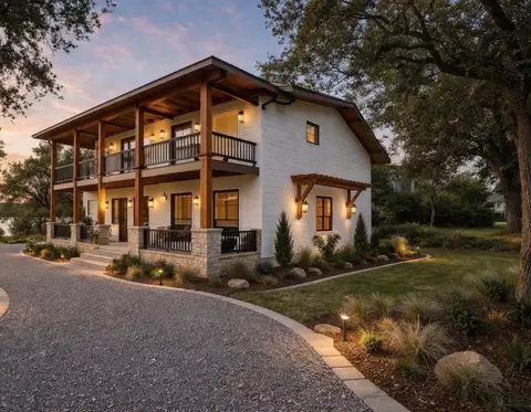 583 Lakeshore Dr, Victoria, TX 77905