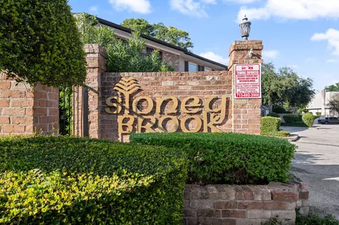 1809 Stoney Brook Dr #71, Houston, TX 77063
