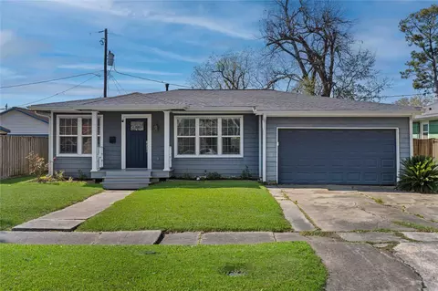 1118 Jocelyn St, Houston, TX 77023