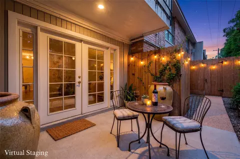 2224 S Piney Point Rd #112, Houston, TX 77063