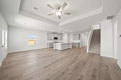 Living - 16969 Hazelnut Dr, Conroe, TX 77302 photo 2 of 3