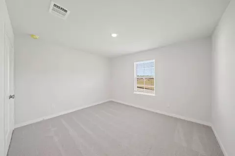Bedroom - 16969 Hazelnut Dr, Conroe, TX 77302 photo 5 of 5