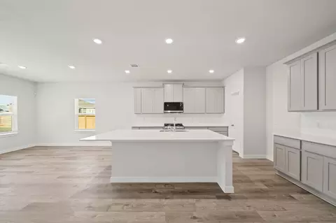 Kitchen - 16969 Hazelnut Dr, Conroe, TX 77302 photo 1 of 2