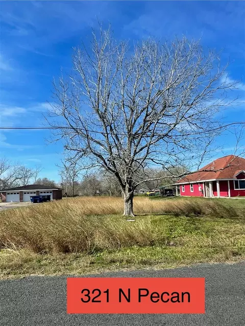 321 N Pecan Dr, Texas City, TX 77591