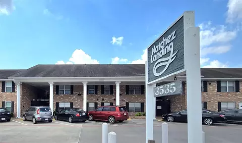 3535 Nasa Rd 1 Pkwy #11, Seabrook, TX 77586