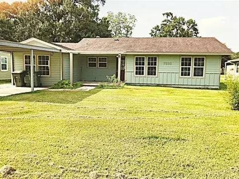 7290 Hurley Dr, Beaumont, TX 77708
