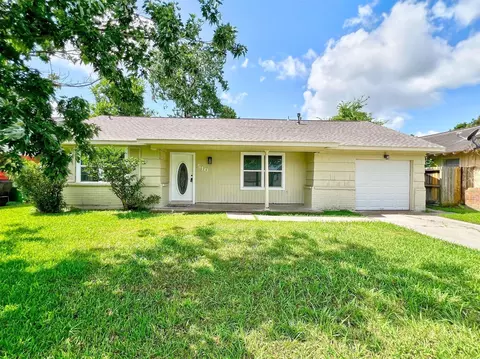 510 Sulphur St, Houston, TX 77034