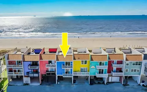 101 Pelican Pl #4, Surfside Beach, TX 77541