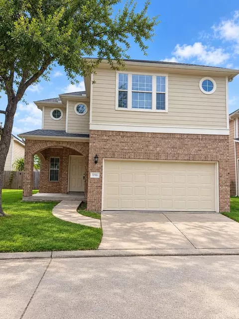3735 W Ashford Villa Ln, Houston, TX 77082