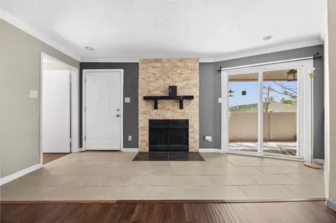 10673 Braes Bend Dr, Houston, TX 77071