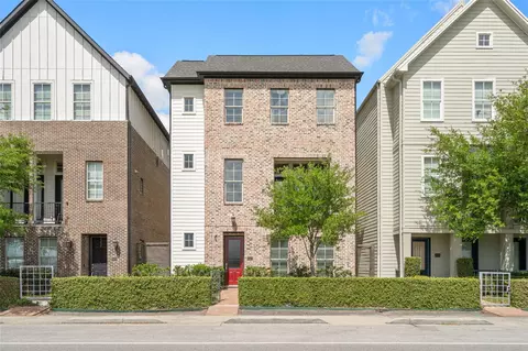 8668 Emnora Ln, Houston, TX 77080