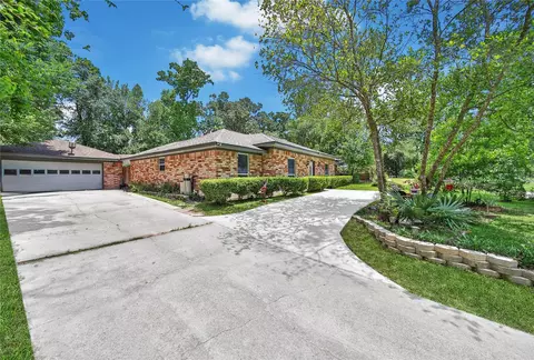 2668 S Woodloch St, Conroe, TX 77385