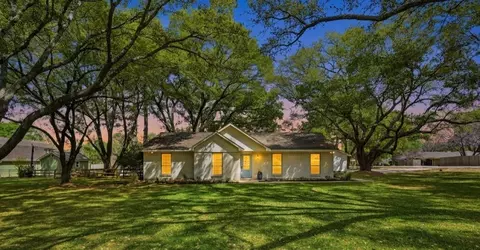 18902 Misty Ln, Tomball, TX 77377