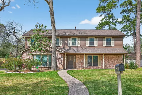 5918 Lodge Creek Dr, Houston, TX 77066
