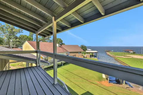 View/Area - 20 Ridgeway Dr, Coldspring, TX 77331 photo 1 of 6