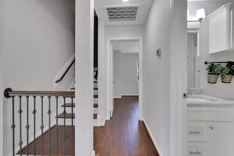 Entry Way - 20 Ridgeway Dr, Coldspring, TX 77331 photo 2 of 2