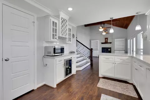 Kitchen - 20 Ridgeway Dr, Coldspring, TX 77331 photo 2 of 4