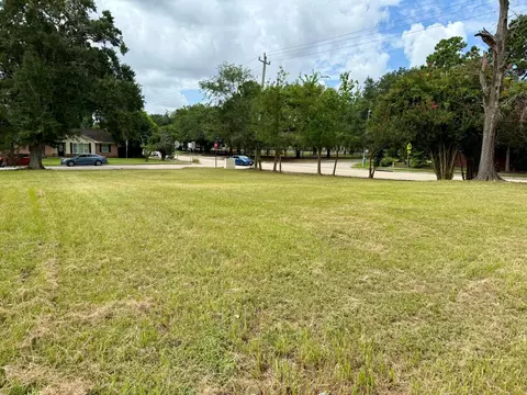 9746 Cedardale Dr, Houston, TX 77055