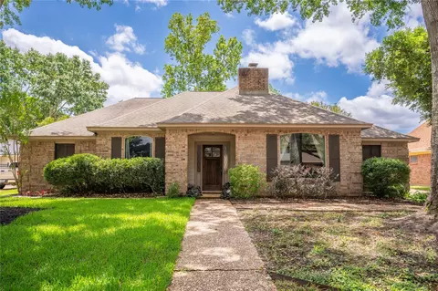 18315 Forest Town Dr, Houston, TX 77084