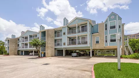 18617 Egret Bay Blvd #1107, Houston, TX 77058