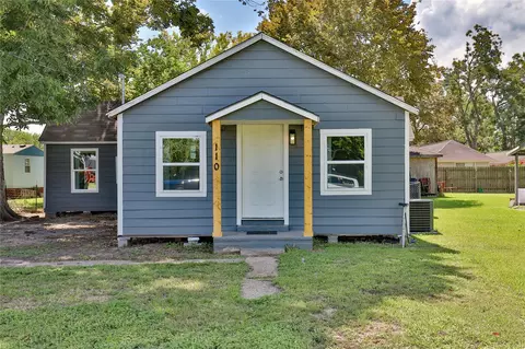 110 Millican St, Brazoria, TX 77422