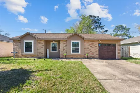 16806 David Glen Dr, Friendswood, TX 77546